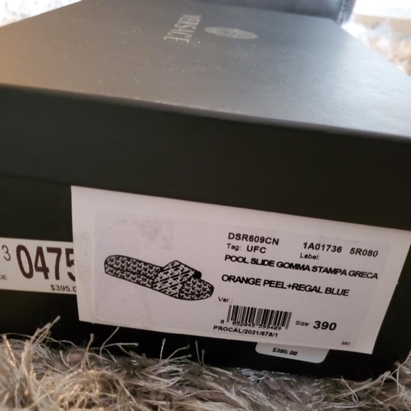 VERSACE, on the floor - Picture 9 of 10